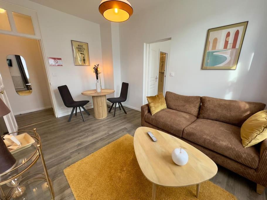 Le Seventies Appartement Saumur Buitenkant foto