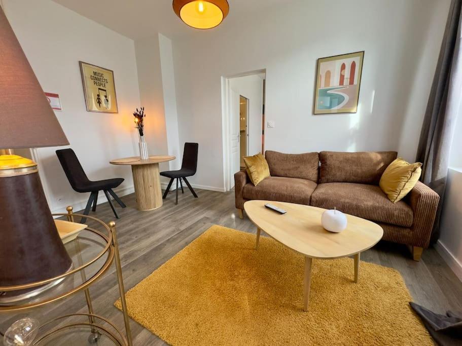 Le Seventies Appartement Saumur Buitenkant foto